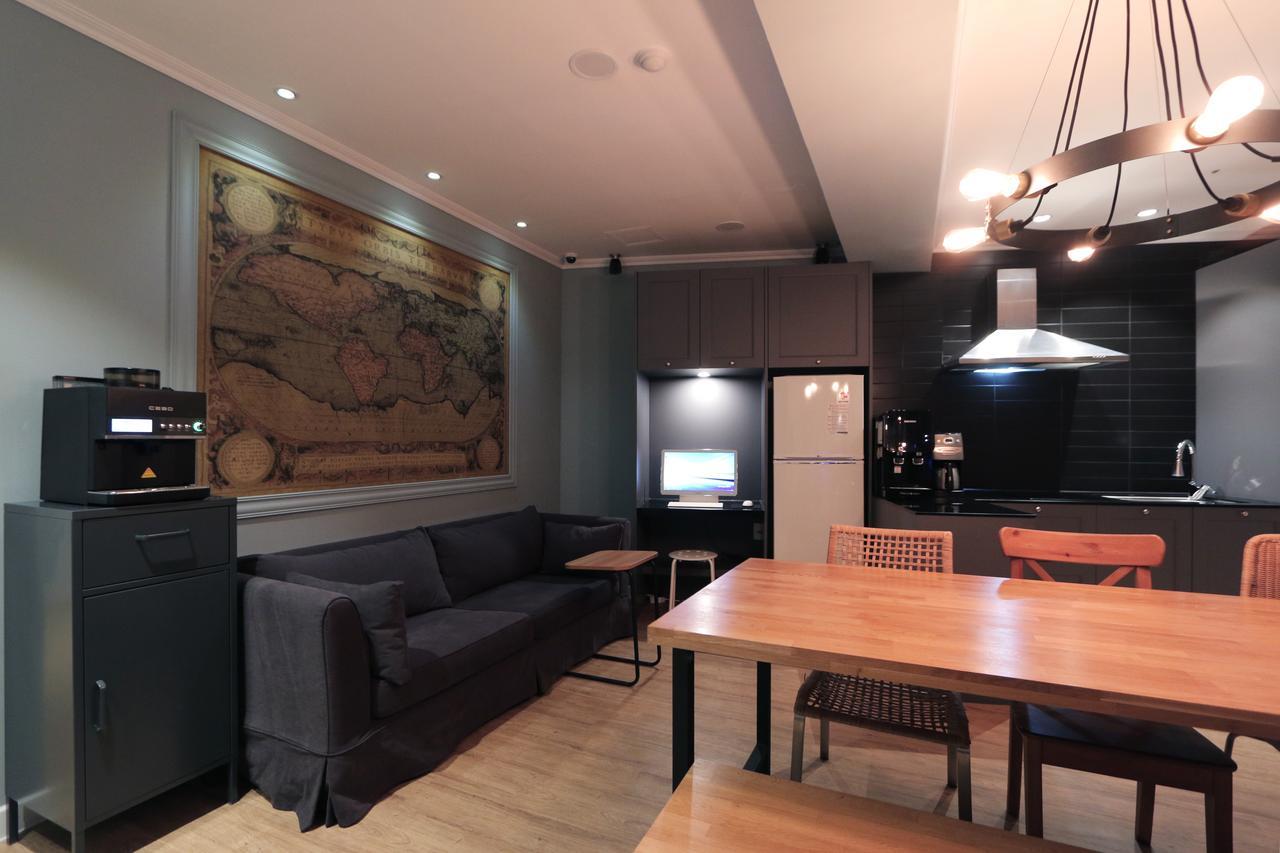 Blueboat Hostel Haeundae Busan Buitenkant foto