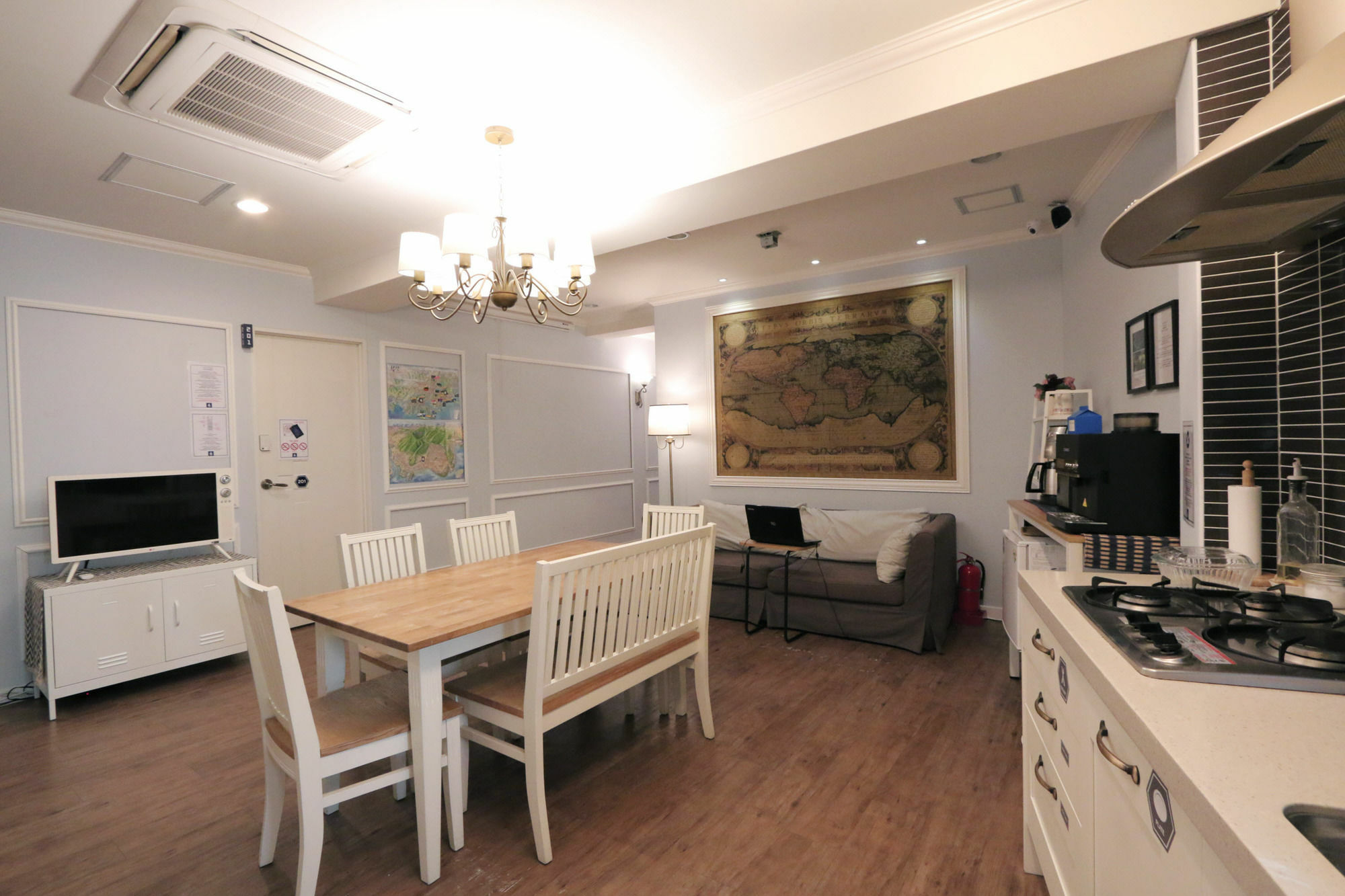 Blueboat Hostel Haeundae Busan Buitenkant foto