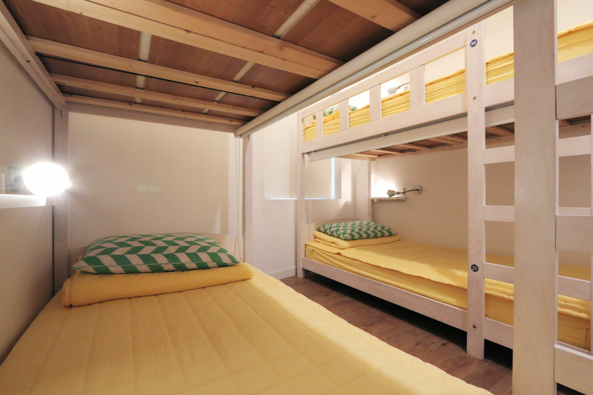Blueboat Hostel Haeundae Busan Buitenkant foto
