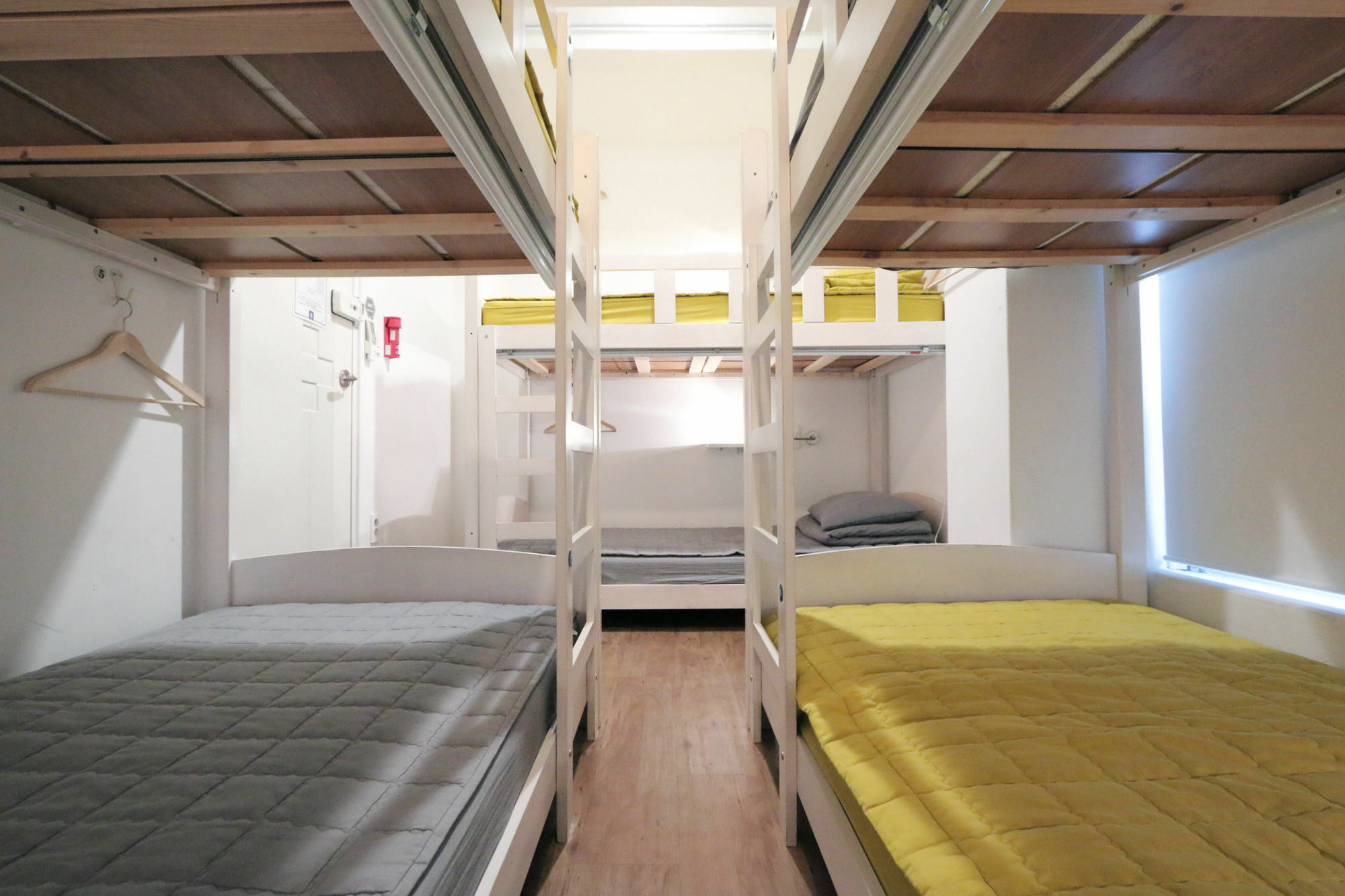 Blueboat Hostel Haeundae Busan Buitenkant foto